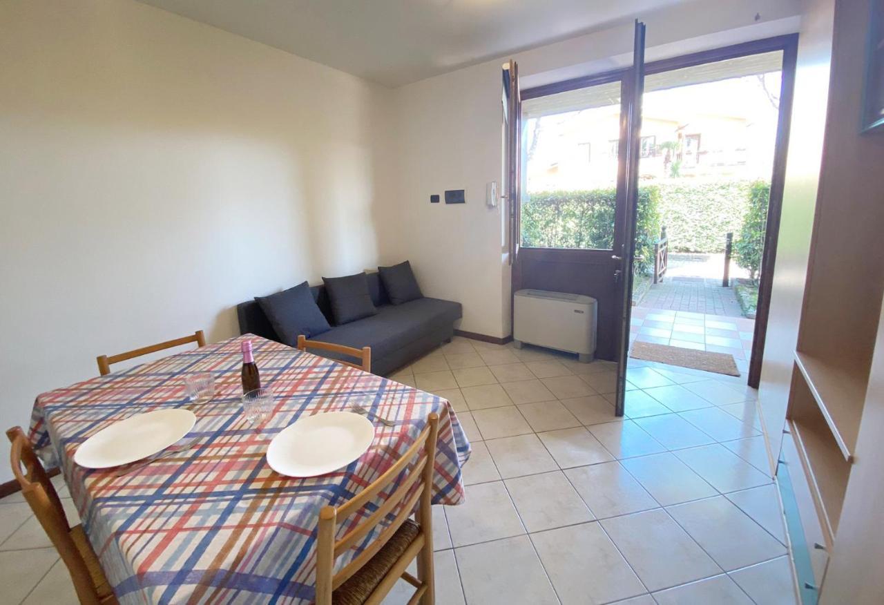 Apartment With Garden And Grill - Green Residence Sirmione Desenzano del Garda Eksteriør billede