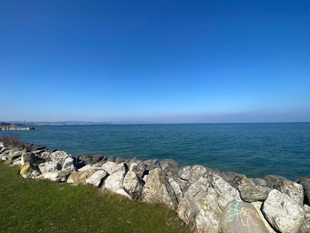 Apartment With Garden And Grill - Green Residence Sirmione Desenzano del Garda Eksteriør billede