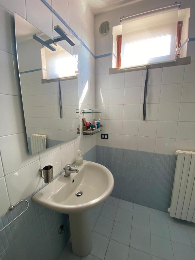 Apartment With Garden And Grill - Green Residence Sirmione Desenzano del Garda Eksteriør billede