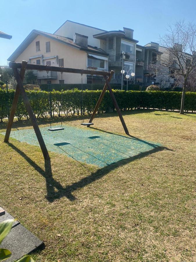 Apartment With Garden And Grill - Green Residence Sirmione Desenzano del Garda Eksteriør billede
